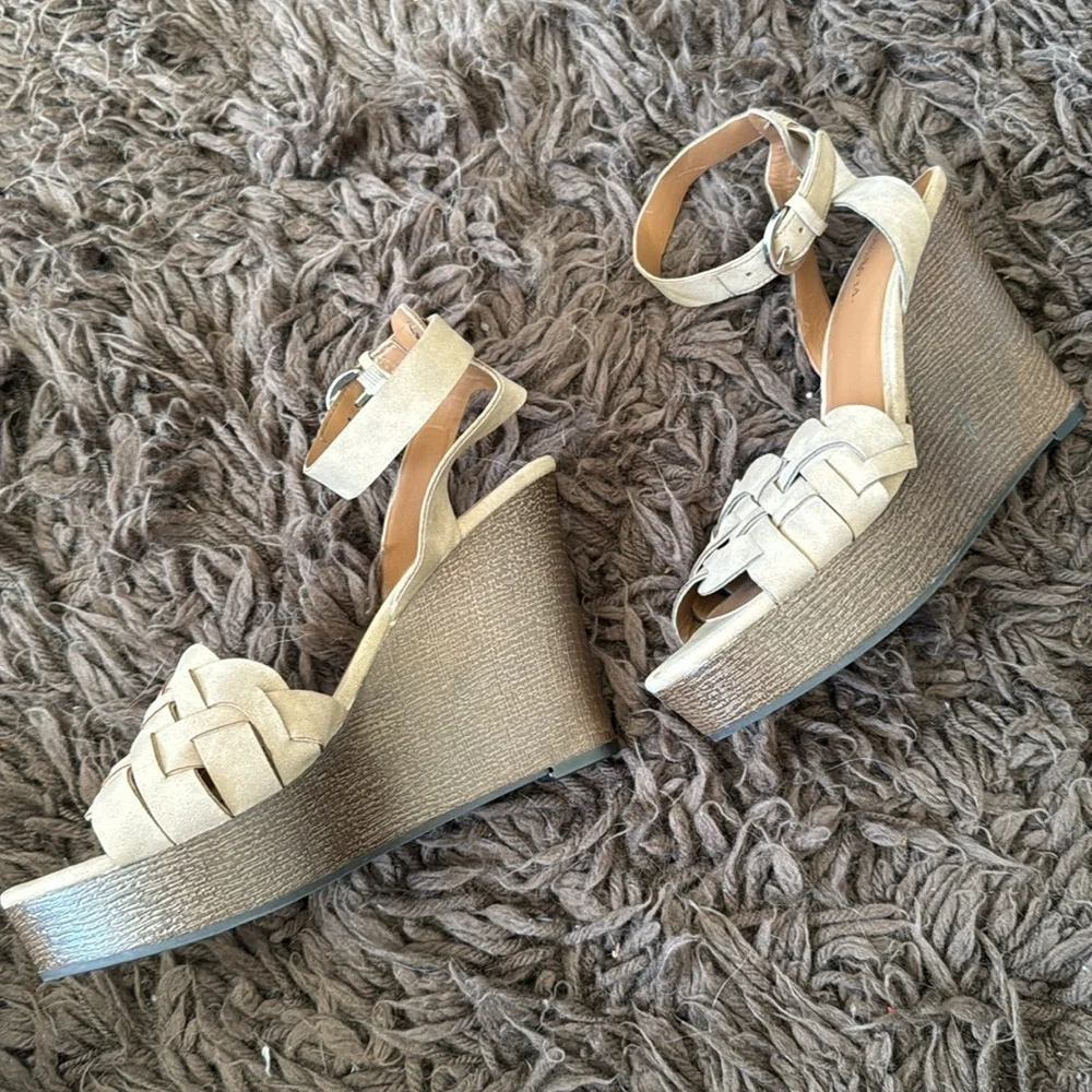 Indigo Rd ankle strap Platform wedge sandals size 7.5 IRKORTNEY-M